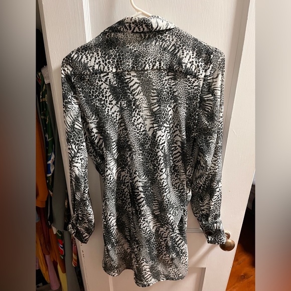 Black and white blouse - Picture 2 of 2